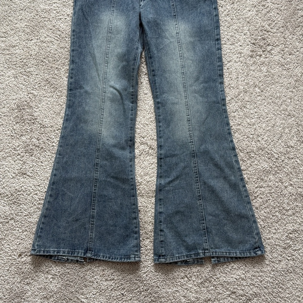 Flared Denim - Picture 3 of 6